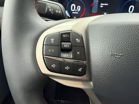 New 2026 Ford Explorer Active w/ Active Comfort Package AWD/4WD image 19