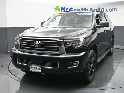 Used 2019 Toyota Sequoia TRD Sport w/ TRD Sport Premium Package AWD/4WD image 18