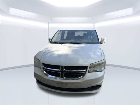 Used 2011 Dodge Grand Caravan Mainstreet w/ PWR Convenience Group FWD image 4