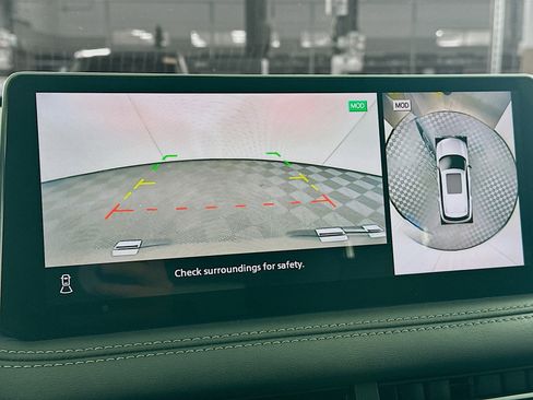 Used 2023 INFINITI QX60 Sensory w/ Vision Package FWD image 23