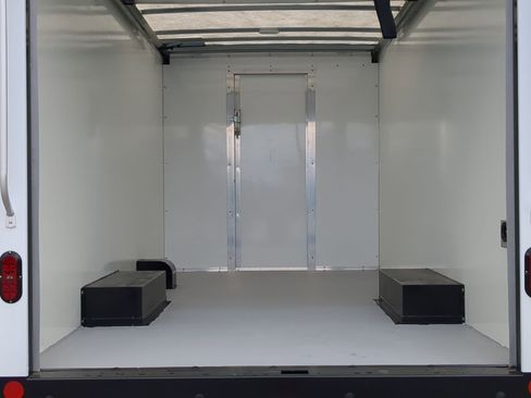 New 2025 GMC Savana 3500 w/ Power Convenience Package image 27