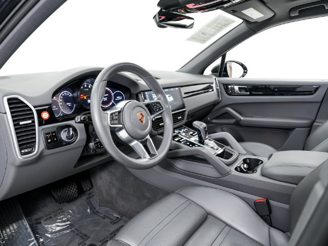 Certified 2020 Porsche Cayenne AWD/4WD image 4