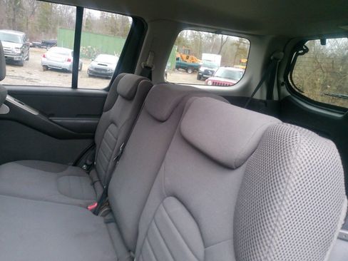 Used 2009 Nissan Pathfinder S image 26