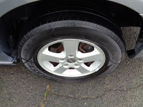 Used 2013 Dodge Grand Caravan SXT image 26