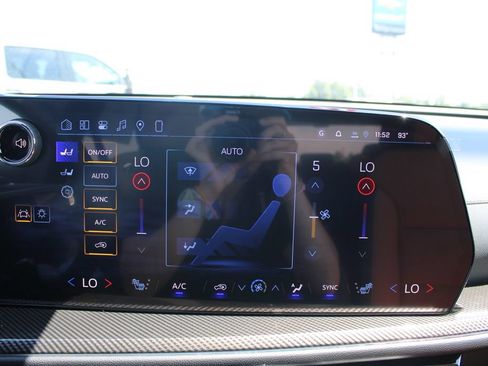 New 2027 Chevrolet Traverse Z71 w/ Enhanced Driving Package AWD/4WD image 56