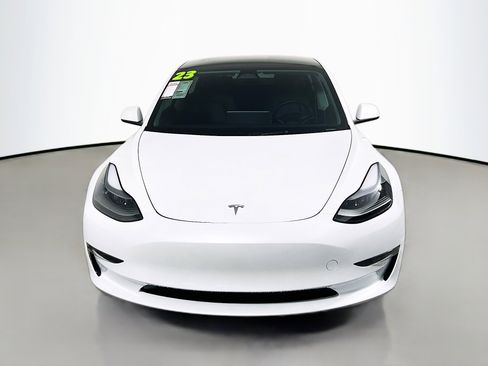 Used 2023 Tesla Model 3 Standard Range image 11