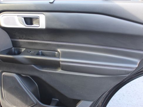 Used 2020 Ford Explorer ST w/ ST Street Pack image 34