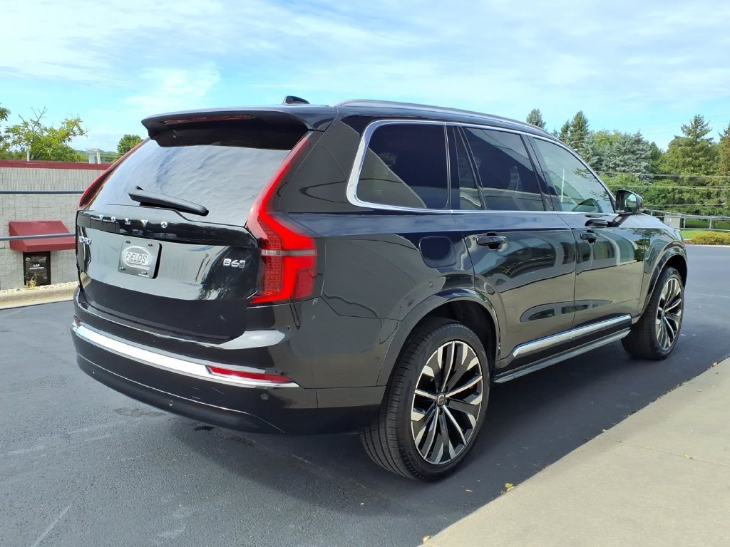 Certified 2026 Volvo XC90 B6 Ultra AWD/4WD image 5