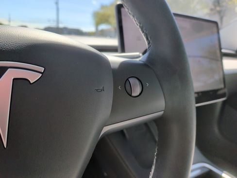 Used 2021 Tesla Model 3 Standard Range Plus image 20