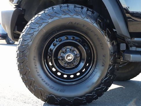 Used 2021 Ford Bronco 4-Door image 2