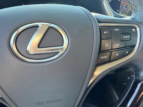 Used 2021 Lexus ES 300h w/ Accessory Package FWD image 36