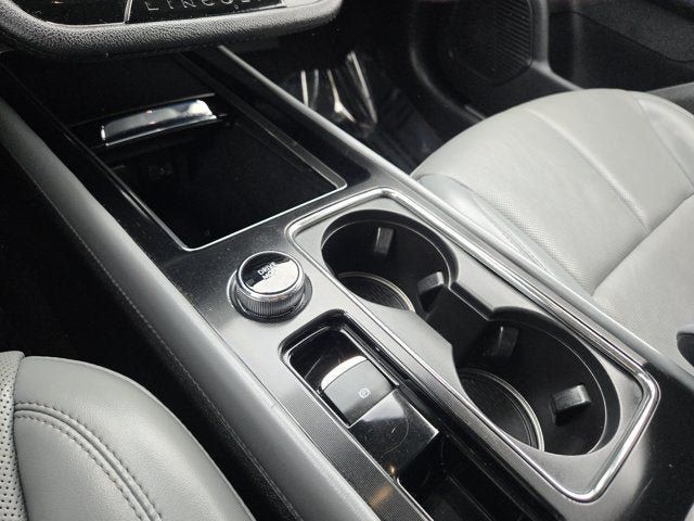 Used 2022 Lincoln Corsair AWD w/ Premium Package image 24