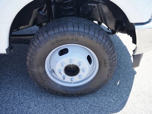 Used 2019 Ford F350 XL w/ Power Equipment Group AWD/4WD image 31