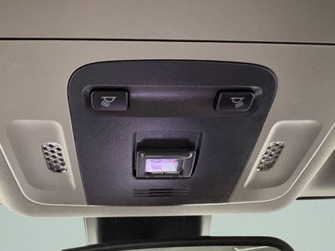 Used 2019 Toyota Camry LE w/ Convenience Package image 24