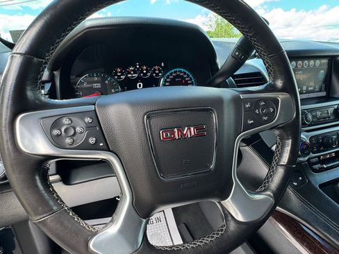 Used 2019 GMC Yukon SLT w/ Graphite Performance Edition AWD/4WD image 15