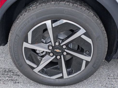 New 2026 Chevrolet Equinox EV LT image 6