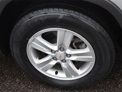 Used 2019 Chevrolet Trax LT w/ LT Convenience Package image 11