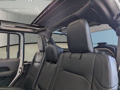 New 2025 Jeep Wrangler Unlimited Rubicon 392 image 7