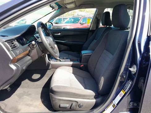 Used 2016 Toyota Camry LE image 14