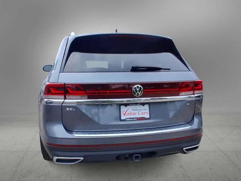 Used 2024 Volkswagen Atlas SEL AWD/4WD image 7