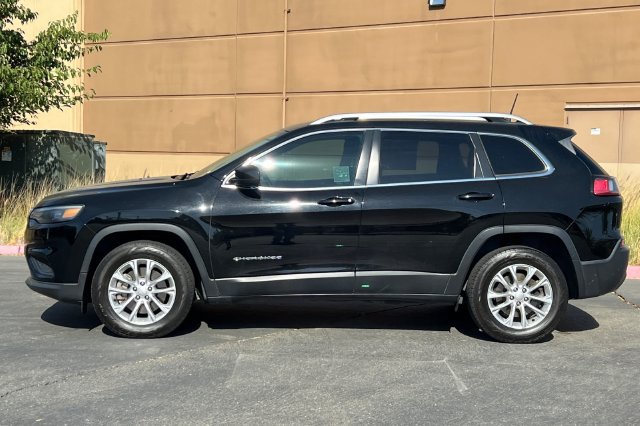 Used 2019 Jeep Cherokee Latitude w/ Popular Appearance Group AWD/4WD image 7