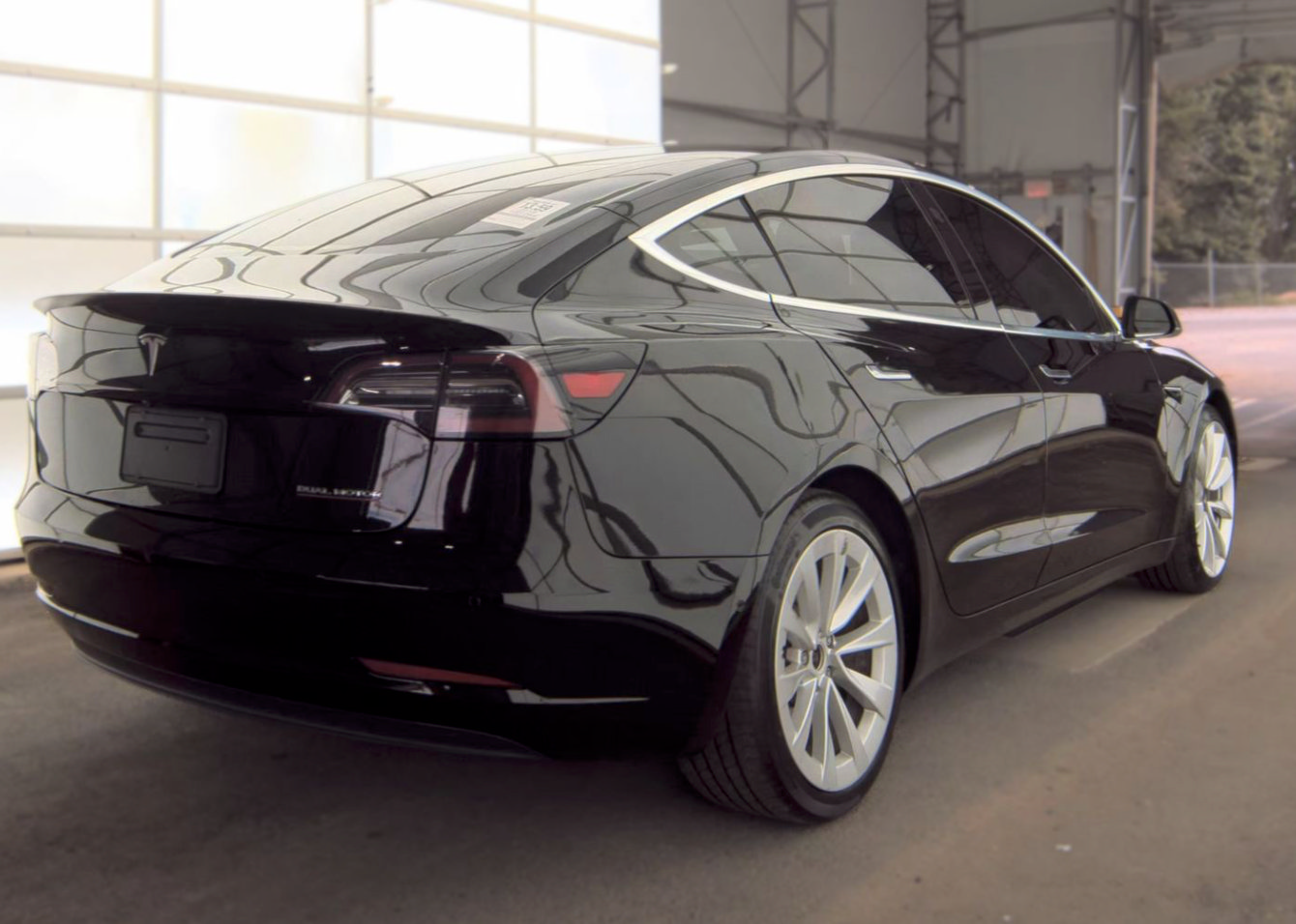 Used 2019 Tesla Model 3 Long Range AWD/4WD image 4