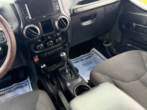 Used 2016 Jeep Wrangler Unlimited Sport AWD/4WD image 20