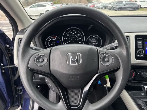 Used 2016 Honda HR-V LX image 19