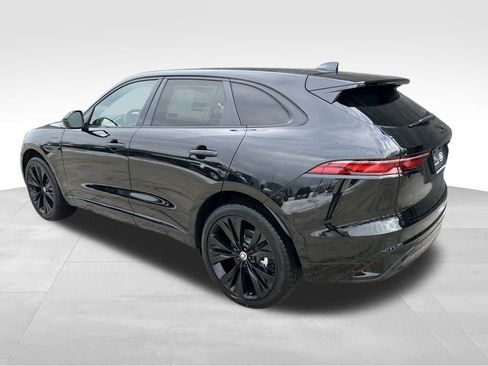 New 2025 Jaguar F-PACE R-Dynamic S image 3