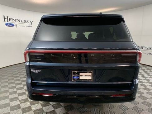 New 2025 Lincoln Navigator L Reserve w/ Jet Appearance Package image 6