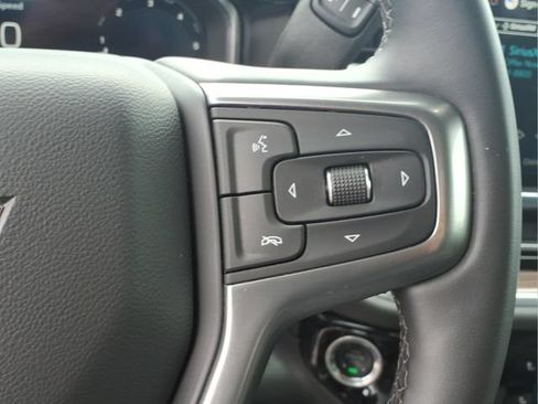 Used 2025 Chevrolet Silverado 2500 LT w/ Convenience Package AWD/4WD image 14