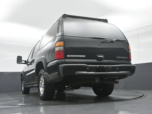 Used 2005 Chevrolet Suburban Z71 w/ Preferred Equipment Group AWD/4WD image 48