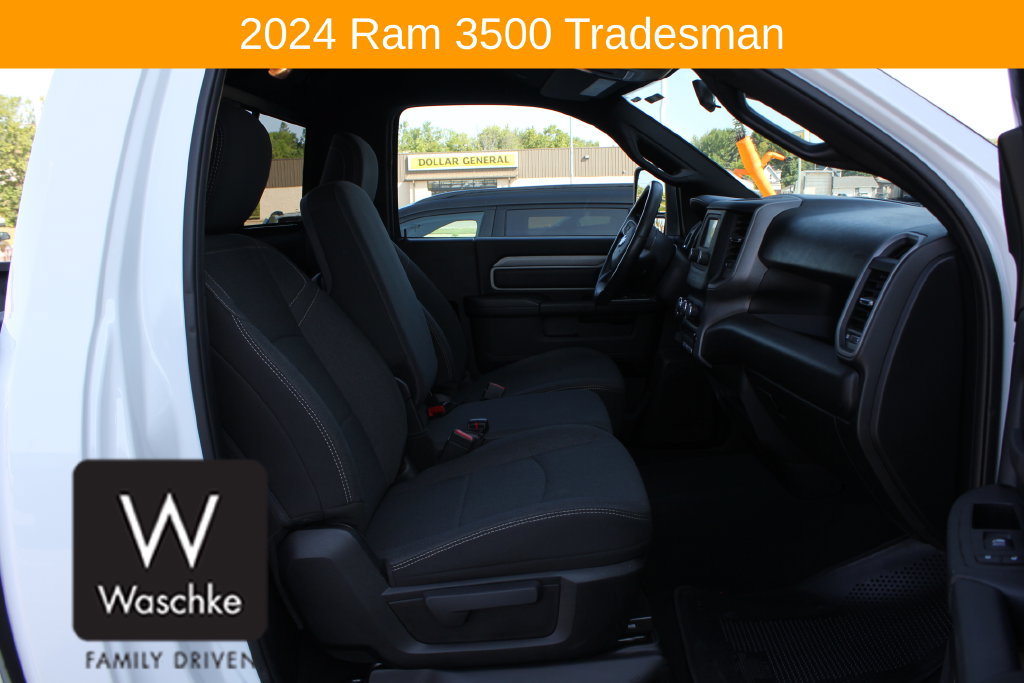 Used 2024 RAM 3500 Tradesman w/ Snow Chief Group AWD/4WD image 19