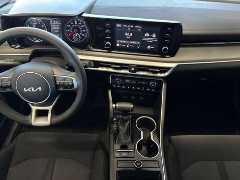 Used 2022 Kia K5 LXS FWD image 13