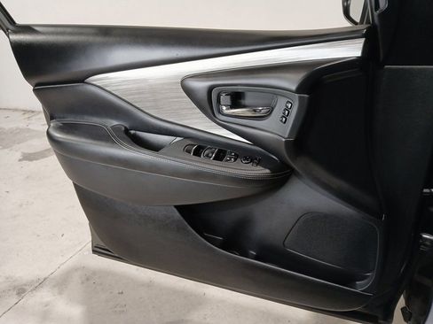 Used 2018 Nissan Murano Platinum image 32