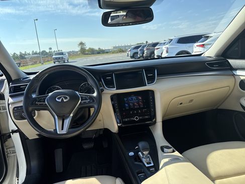 Used 2021 INFINITI QX50 Luxe image 10