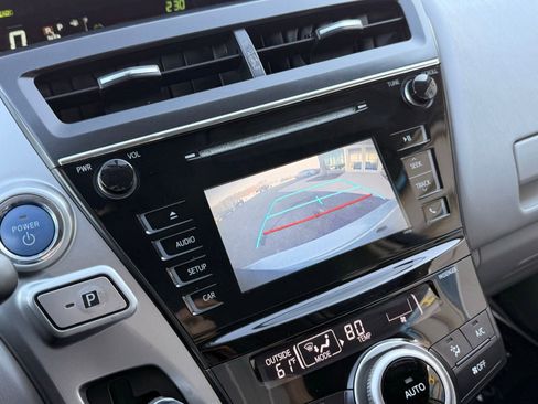 Used 2015 Toyota Prius V Two image 28