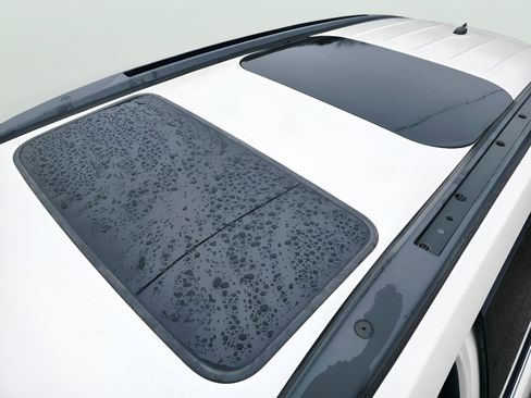 Used 2015 Chevrolet Traverse LTZ image 9