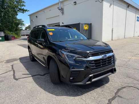Used 2023 Subaru Ascent Limited AWD/4WD image 5