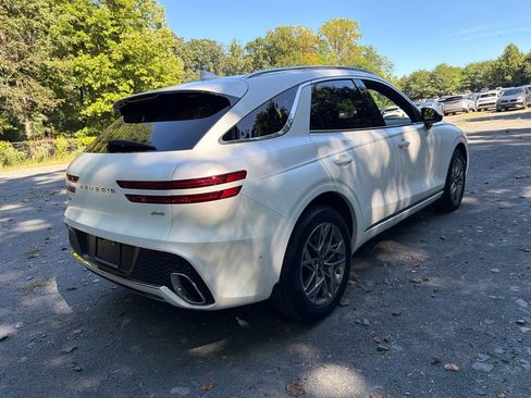 Used 2023 Genesis GV70 2.5T w/ Advanced Package AWD/4WD image 3