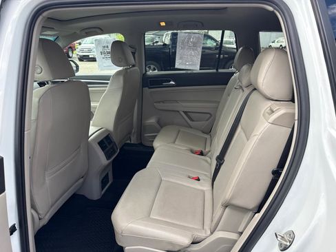 Used 2018 Volkswagen Atlas SEL AWD/4WD image 14