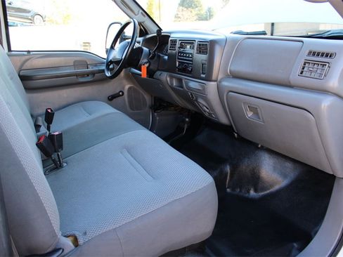 Used 2004 Ford F450 XL image 27