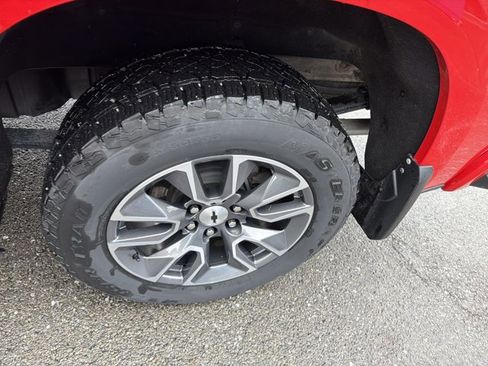 Used 2021 Chevrolet Silverado 1500 RST image 13