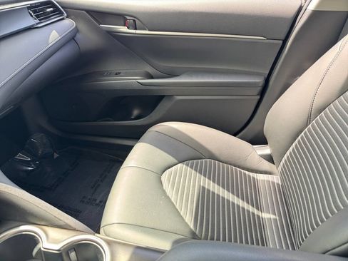 Certified 2023 Toyota Camry SE FWD image 33