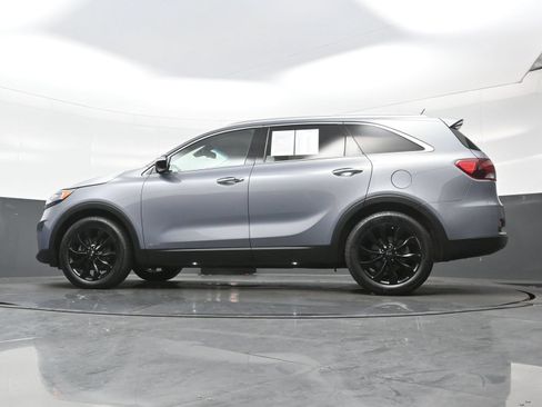 Used 2020 Kia Sorento EX AWD/4WD image 29