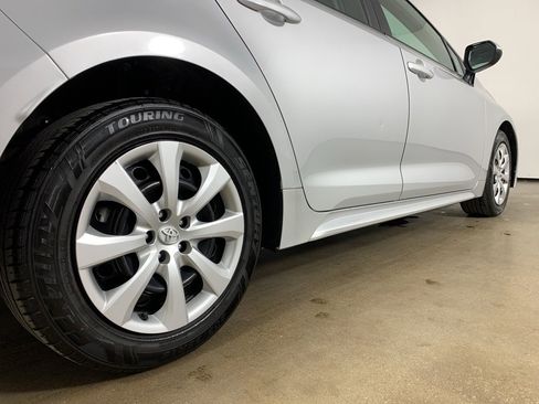 Used 2024 Toyota Corolla LE image 9