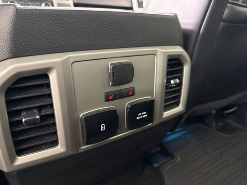 Used 2017 Ford F150 Lariat w/ Equipment Group 502A Luxury AWD/4WD image 26