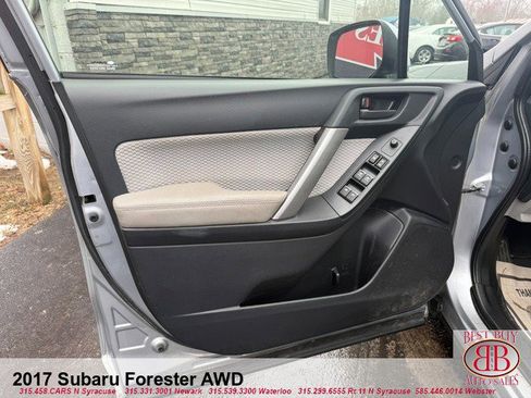 Used 2017 Subaru Forester 2.5i Premium w/ All-Weather Package AWD/4WD image 17