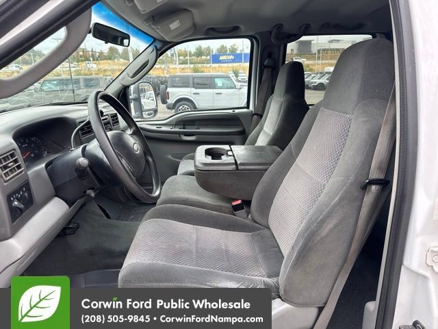 Used 2003 Ford F250 XLT AWD/4WD image 11