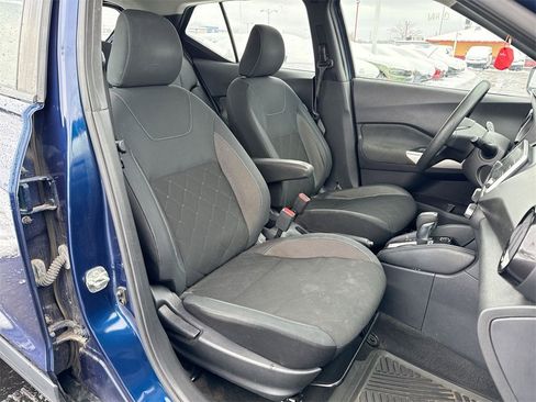 Used 2020 Nissan Kicks SV image 24